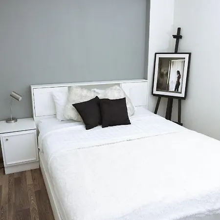 Charming In Old Town! Apartment *